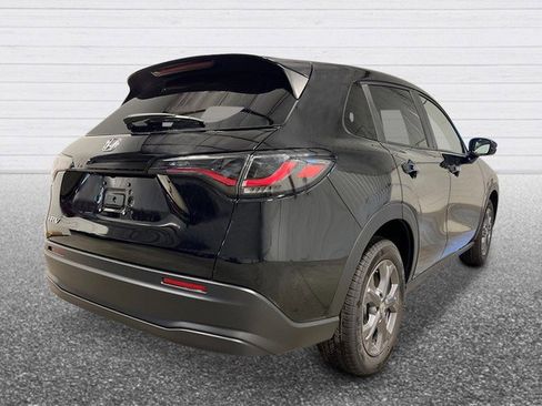 New 2026 Honda HR-V LX image 5