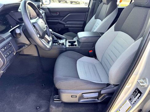 Used 2025 Toyota 4Runner TRD Off-Road image 14