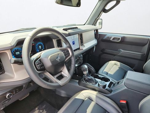 New 2026 Ford Bronco Outer Banks w/ Sasquatch Package AWD/4WD image 11
