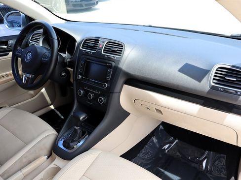 Used 2011 Volkswagen Jetta TDI FWD image 18