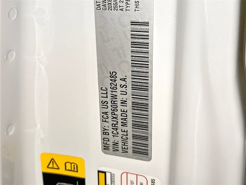 Used 2024 Jeep Wrangler Unlimited Sahara image 32