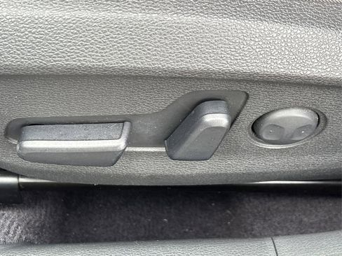 Used 2015 Hyundai Sonata SE w/ Option Group 09 FWD image 32