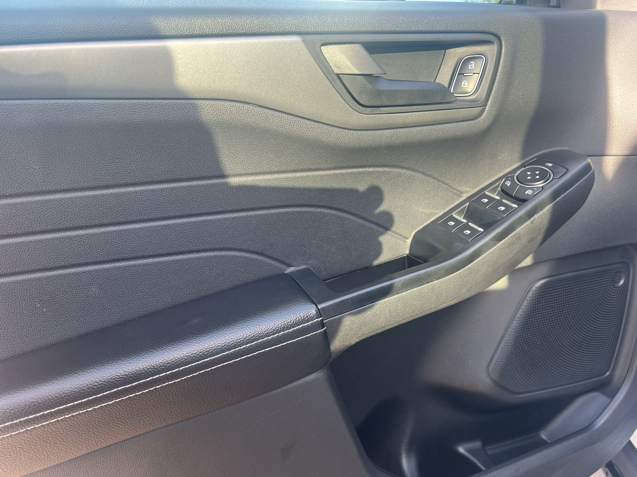Used 2025 Ford Escape Active FWD image 13