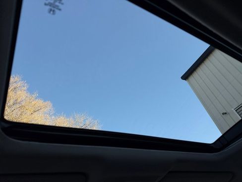 Used 2020 Honda Accord Touring image 17