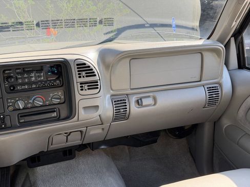 Used 1999 Chevrolet Suburban 2WD w/ Preferred Equipment Group 3 image 35