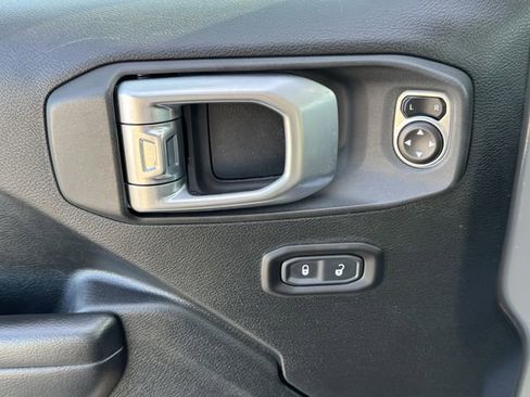 Used 2020 Jeep Wrangler Sport image 20