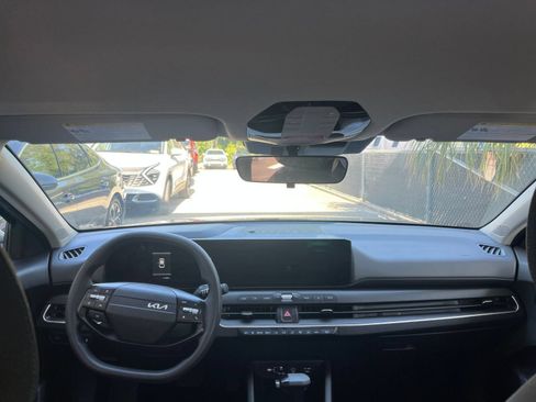 Used 2025 Kia K4 FWD image 32