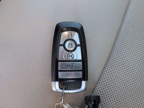 Used 2021 Ford Explorer Limited AWD/4WD image 36
