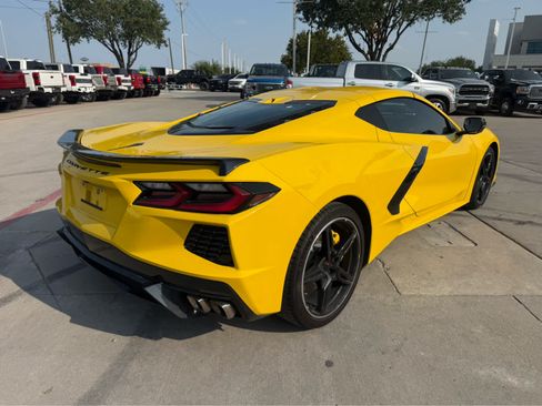 Used 2025 Chevrolet Corvette Stingray Preferred Cpe RWD image 4