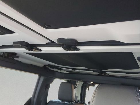 New 2025 Ford Bronco Badlands AWD/4WD image 35
