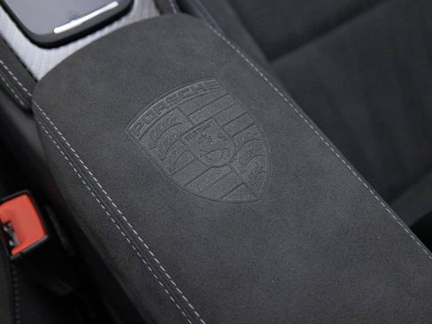 Certified 2025 Porsche 718 Boxster Spyder RS RWD image 31