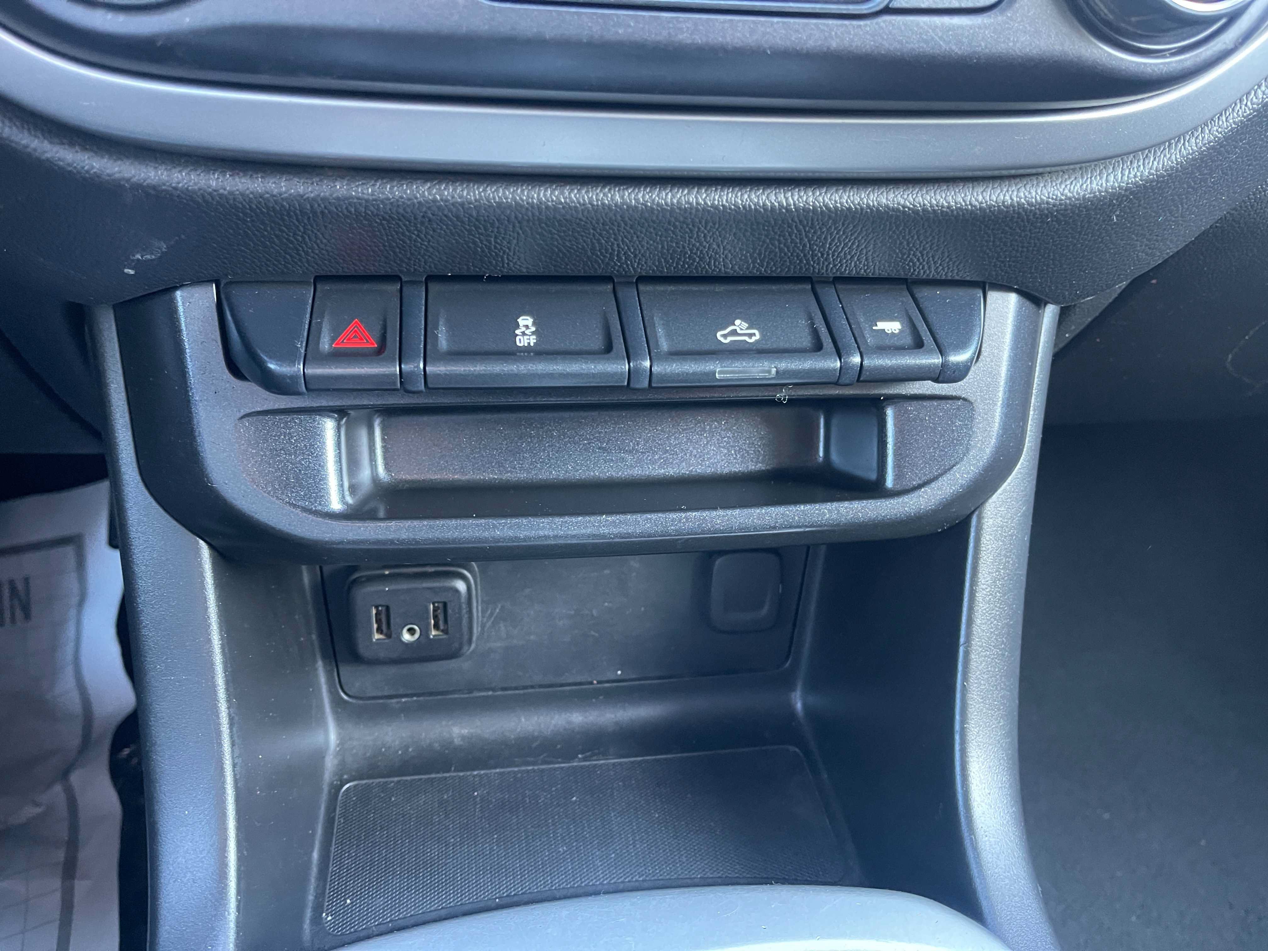 Used 2021 Chevrolet Colorado LT AWD/4WD image 23