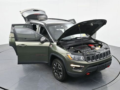 Used 2021 Jeep Compass Trailhawk w/ Sun and Sound Group image 39