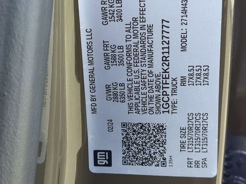 Used 2024 Chevrolet Colorado ZR2 w/ ZR2 Bison Edition image 24