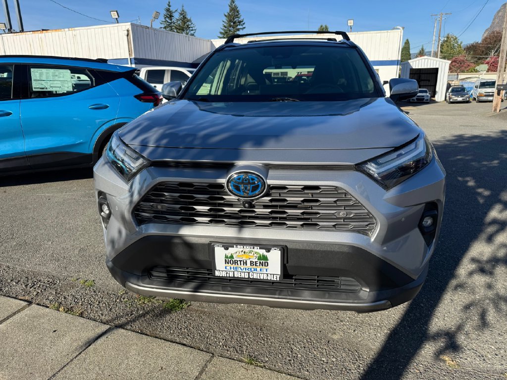 Used 2023 Toyota RAV4 Limited AWD/4WD image 7