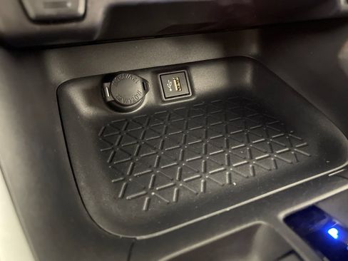 Certified 2025 Toyota RAV4 LE FWD image 30