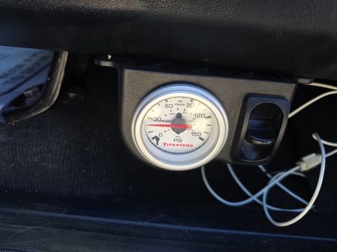 Used 2015 Toyota Tundra SR5 w/ TRD Off Road Package image 28