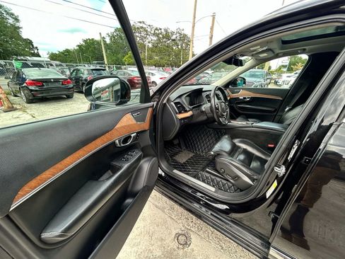Used 2018 Volvo XC90 T6 Inscription image 5