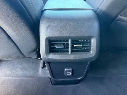 Used 2019 Chevrolet Equinox LT FWD image 25