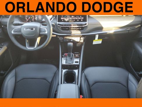 New 2026 Jeep Compass Latitude image 10