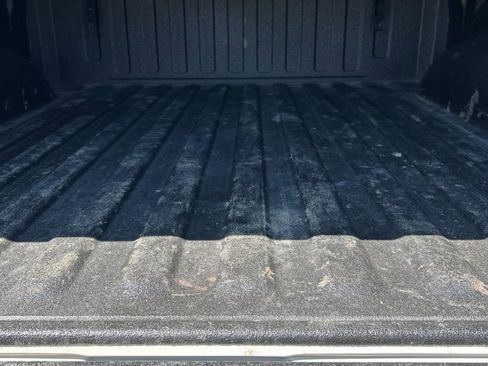 Used 2022 RAM 1500 Laramie AWD/4WD image 15