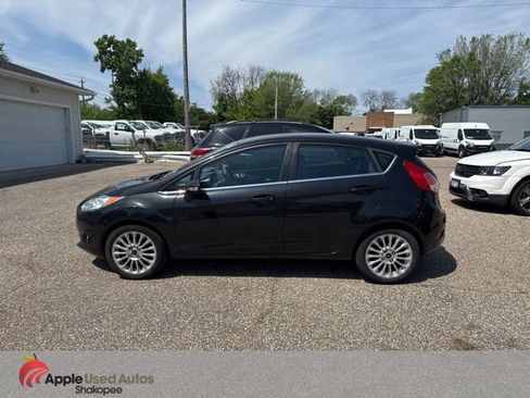 Used 2014 Ford Fiesta Titanium FWD image 3