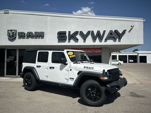 Used 2021 Jeep Wrangler Unlimited Sport image 1