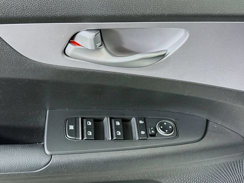 Used 2023 Kia Forte LXS FWD image 22