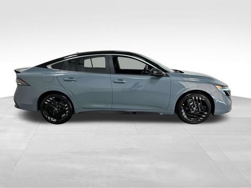 New 2026 Nissan Sentra SR FWD image 2