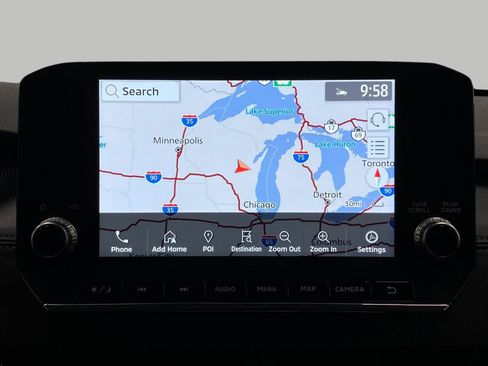 Used 2024 Mitsubishi Outlander AWD image 23