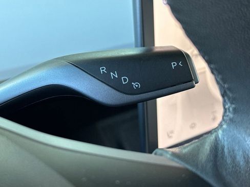 Used 2023 Tesla Model Y Long Range AWD/4WD image 20