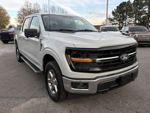Used 2024 Ford F150 XLT w/ Mobile Office Package image 4