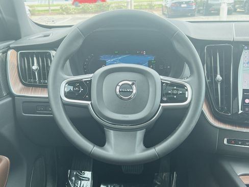 Used 2023 Volvo XC60 T8 Ultimate w/ Protection Package Premier image 24
