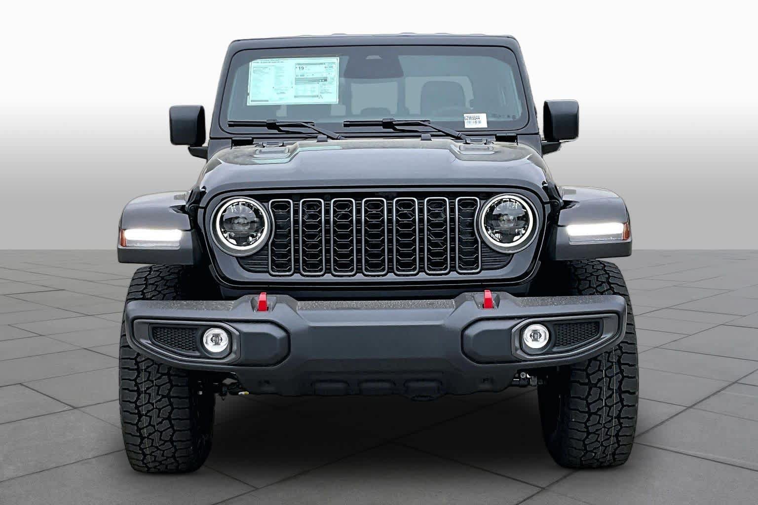 New 2026 Jeep Gladiator Rubicon w/ Steel Power Dome Hood Package AWD/4WD image 3
