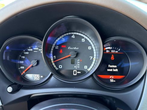 Used 2017 Porsche Macan Turbo image 27