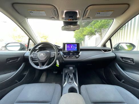 Used 2024 Toyota Corolla LE FWD image 29