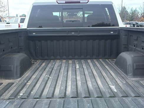 Used 2022 Chevrolet Silverado 1500 LT w/ All Star Edition Plus image 18