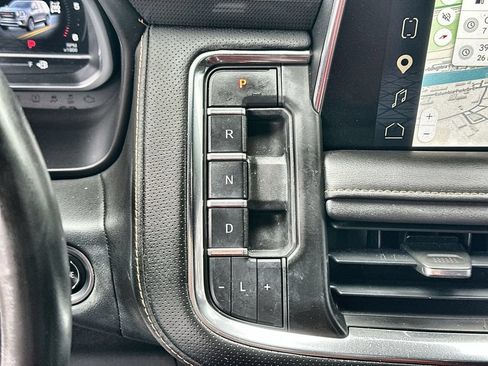 Certified 2023 GMC Yukon AT4 w/ AT4 Premium Package AWD/4WD image 15