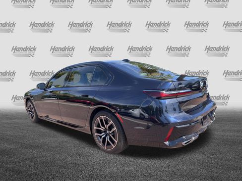 Used 2023 BMW 760i xDrive AWD/4WD image 8