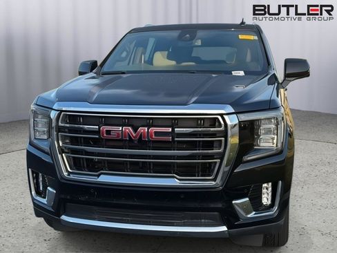 Used 2023 GMC Yukon SLT w/ SLT Premium Package RWD image 4