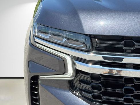 Used 2024 Chevrolet Suburban LS w/ Driver Alert Package RWD image 9