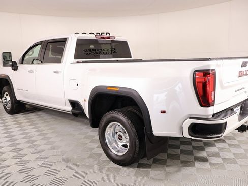 Used 2021 GMC Sierra 3500 Denali w/ Denali Ultimate Package image 23