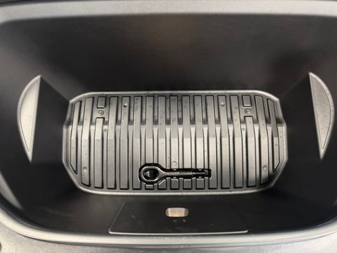 Used 2020 Tesla Model Y Performance AWD/4WD image 22