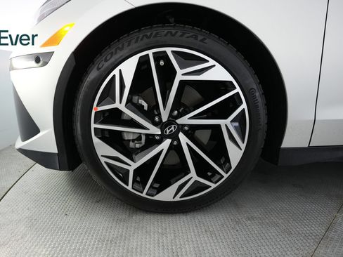 Used 2023 Hyundai Ioniq 6 Limited RWD image 19