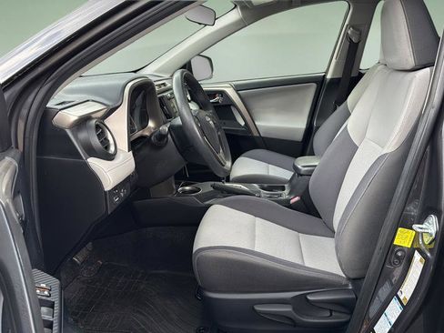 Used 2015 Toyota RAV4 XLE image 11