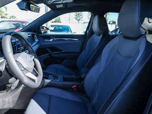 New 2026 Volkswagen Tiguan SE R-Line image 25