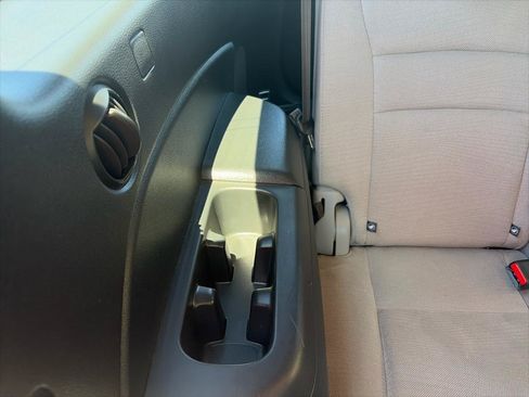 Used 2017 Honda Pilot EX image 31