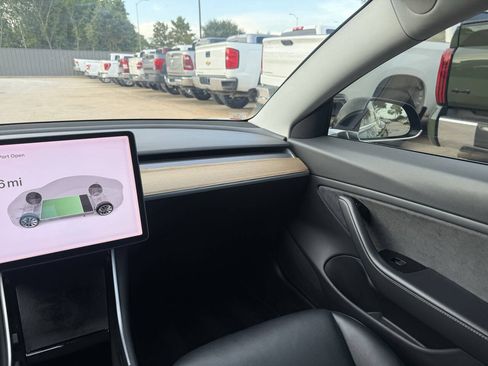 Used 2018 Tesla Model 3 Long Range RWD image 20