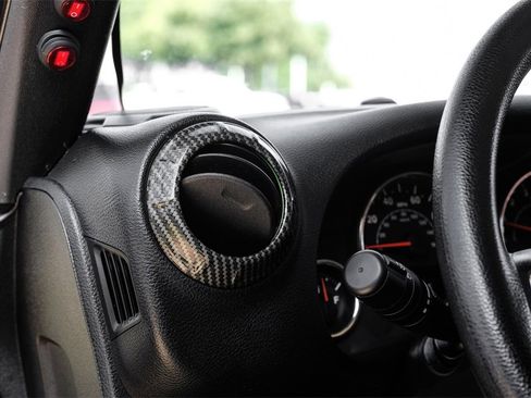 Used 2016 Jeep Wrangler Unlimited Sport image 23