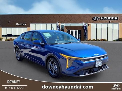 Used 2025 Kia K4 FWD image 3